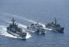 पहला प्रशिक्षण स्क्वाड्रन सेशेल्स के पोर्ट विक्टोरिया पहुंचा