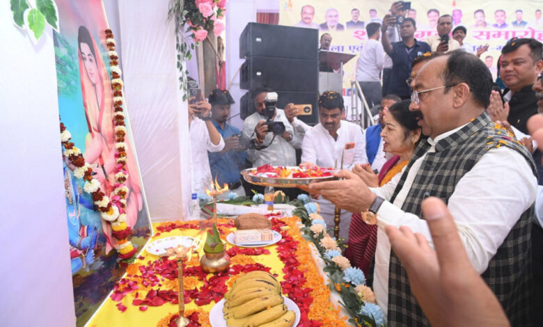 उप मुख्यमंत्री अरुण साव जिला एवं तहसील साहू संघ के शपथ ग्रहण समारोह में हुए शामिल…. उप मुख्यमंत्री अरुण साव जिला एवं तहसील साहू संघ के शपथ ग्रहण समारोह में हुए शामिल….