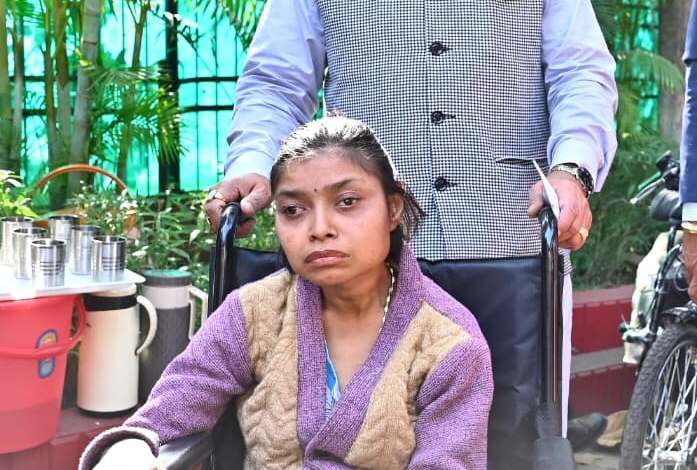 मुख्यमंत्री जनदर्शन में दिव्यांगजनों को मिली राहत: मुख्यमंत्री ने प्रदान किया बैटरी ट्राइसिकल, व्हीलचेयर और श्रवण यंत्र… मुख्यमंत्री जनदर्शन में दिव्यांगजनों को मिली राहत: मुख्यमंत्री ने प्रदान किया बैटरी ट्राइसिकल, व्हीलचेयर और श्रवण यंत्र…