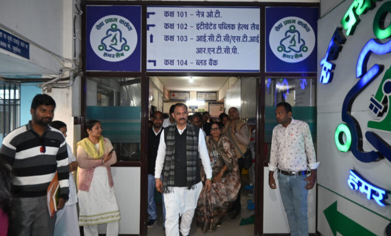 स्वास्थ्य मंत्री श्याम बिहारी जायसवाल ने ज़िला अस्पताल बलौदा बाजार का किया निरीक्षण, इंटिग्रेटेड पब्लिक हेल्थ लैब को क्वॉलिटी सर्टिफिकेट मिलने पर दी बधाई….