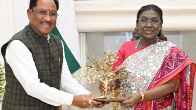 मुख्यमंत्री विष्णुदेव साय ने राष्ट्रपति द्रौपदी मुर्मु से की सौजन्य मुलाकात, ‘बस्तर पंडुम 2026’ में किया आमंत्रित…..