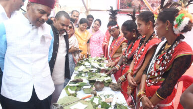 जहां कभी गोलियों की गूंज थी, वहां आज ढोल-मांदर की थाप बजती है- मंत्री केदार कश्यप…. जहां कभी गोलियों की गूंज थी, वहां आज ढोल-मांदर की थाप बजती है- मंत्री केदार कश्यप….