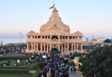 विध्वंस के 1000 साल बाद सोमनाथ में भव्य महाशिवरात्रि, 5 लाख श्रद्धालुओं की उमड़ी भीड़ विध्वंस के 1000 साल बाद सोमनाथ में भव्य महाशिवरात्रि, 5 लाख श्रद्धालुओं की उमड़ी भीड़