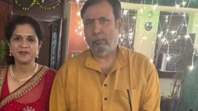 IAS पति से तलाक, 20 साल बड़े कांग्रेस नेता से शादी, 19 साल बाद रिश्ते में मिला धोखा IAS पति से तलाक, 20 साल बड़े कांग्रेस नेता से शादी, 19 साल बाद रिश्ते में मिला धोखा