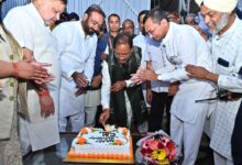 राज्य हज कमेटी एवं वक्फ बोर्ड के चेयरमेन ने दी मुख्यमंत्री को बधाई….