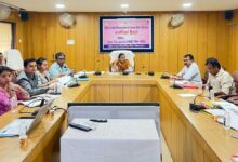 कलेक्टर सुश्री प्रतिष्ठा ममगाई ने महिला बाल विकास एवं स्वास्थ्य विभाग की संयुक्त बैठक ली

आधार आधारित उपस्थिति, एएनसी पंजीयन व संस्थागत प्रसव पर विशेष जोर

स्वास्थ्य व महिला बाल विकास विभाग को दिए समन्वित कार्य के निर्देश