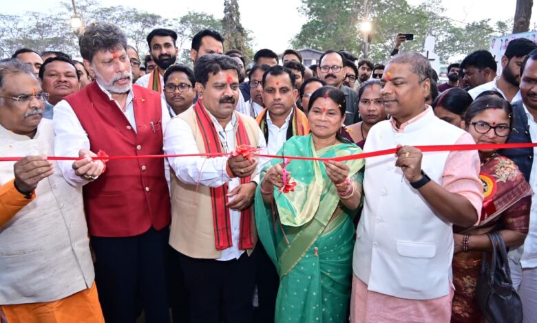 बस्तरवासियों को मिली ‘जनजातीय गौरव वाटिका’ की अनमोल सौगात: उपमुख्यमंत्री विजय शर्मा, वन मंत्री केदार कश्यप और विधायक किरण सिंह देव ने किया लोकार्पण….