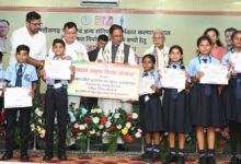 जगदलपुर के श्रमिक की बेटी डिंपल कश्यप अब संस्कार सिटी स्कूल में संवार रही अपना भविष्य….