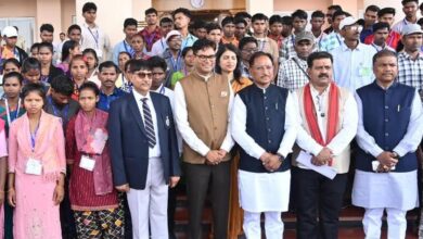 नए विश्वास के साथ आगे बढ़ रहे पुनर्वासित युवा: विधानसभा में समझी जनतांत्रिक प्रणाली….