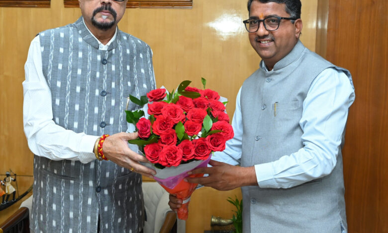 राज्यपाल डेका से अटल विश्वविद्यालय और ओपन विश्वविद्यालय के कुलपतियों की मुलाकात, शैक्षणिक विषयों पर हुई चर्चा….. राज्यपाल डेका से अटल विश्वविद्यालय और ओपन विश्वविद्यालय के कुलपतियों की मुलाकात, शैक्षणिक विषयों पर हुई चर्चा…..