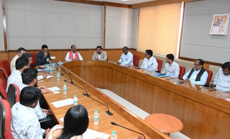 स्वच्छ और सुरक्षित पेयजल उपलब्ध कराने लोक स्वास्थ्य यांत्रिकी विभाग प्रतिबद्ध – उप मुख्यमंत्री अरुण साव…. स्वच्छ और सुरक्षित पेयजल उपलब्ध कराने लोक स्वास्थ्य यांत्रिकी विभाग प्रतिबद्ध – उप मुख्यमंत्री अरुण साव….