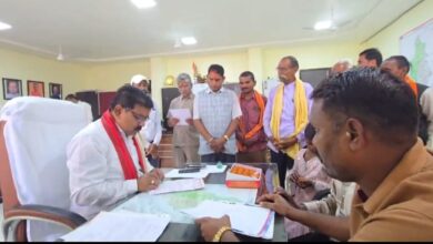 उपमुख्यमंत्री विजय शर्मा ने विधायक कार्यालय में लोगों से की मुलाकात….