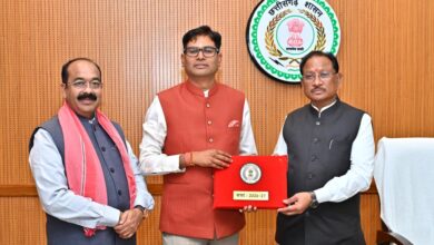 मुख्यमंत्री विष्णु देव साय से आज विधानसभा परिसर स्थित उनके कक्ष में वित्त मंत्री ओपी चौधरी ने वित्तीय वर्ष 2026-27 का बजट प्रस्तुत करने से पूर्व मुलाकात की…