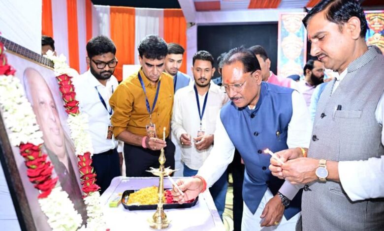 युवा प्रतिभाओं को मिला सशक्त मंच: मुख्यमंत्री विष्णु देव साय की मौजूदगी में स्व. लखीराम अग्रवाल टी-20 का भव्य समापन…..