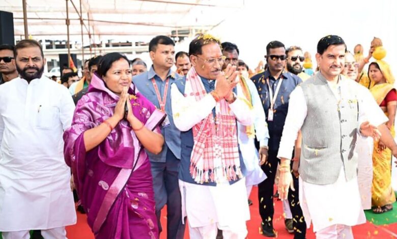 माँ कर्मा के आदर्श हमें एकजुट, संगठित और सशक्त बनने की प्रेरणा देते हैं – मुख्यमंत्री विष्णु देव साय…. माँ कर्मा के आदर्श हमें एकजुट, संगठित और सशक्त बनने की प्रेरणा देते हैं – मुख्यमंत्री विष्णु देव साय….