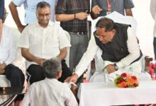 संवेदनशील नेतृत्व की मिसाल: मुख्यमंत्री विष्णु देव साय ने दिव्यांग चंदूलाल की सुनी पुकार, मिनटों में मिला समाधान…. संवेदनशील नेतृत्व की मिसाल: मुख्यमंत्री विष्णु देव साय ने दिव्यांग चंदूलाल की सुनी पुकार, मिनटों में मिला समाधान….