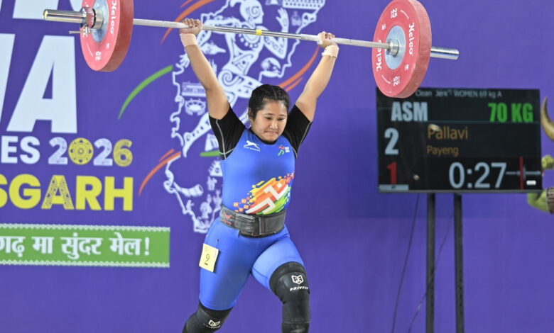 चार साल की बेटी को घर पर छोड़, असम की भारोत्तोलक पल्लवी ने जीता खेलो इंडिया ट्राइबल गेम्स में पदक….