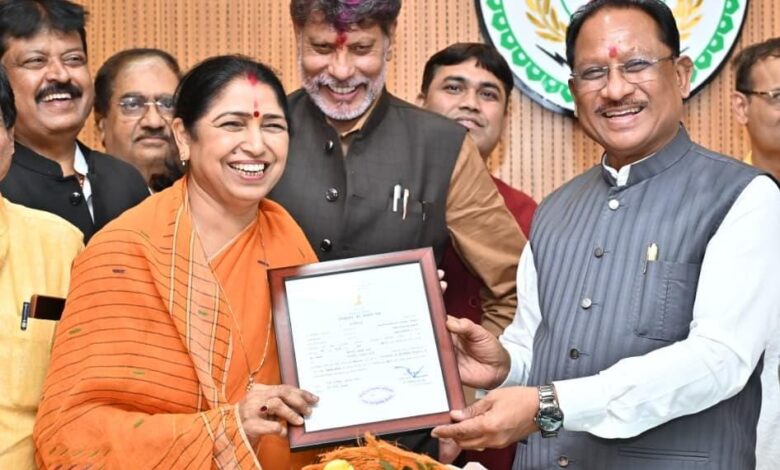 मुख्यमंत्री विष्णु देव साय से नवनिर्वाचित राज्यसभा सदस्य श्रीमती लक्ष्मी वर्मा ने की सौजन्य मुलाकात….