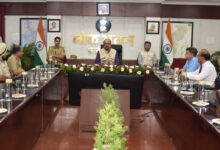 राज्यपाल रमेन डेका से रक्षा महाविद्यालय नई दिल्ली के अध्ययन दल ने की सौजन्य भेंट……