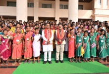 अबुझमाड़िया युवाओं ने अनुभव की लोकतंत्र की कार्यप्रणाली, उपमुख्यमंत्री विजय शर्मा ने अबुझमाड़िया युवाओं से किया आत्मीय संवाद….. अबुझमाड़िया युवाओं ने अनुभव की लोकतंत्र की कार्यप्रणाली, उपमुख्यमंत्री विजय शर्मा ने अबुझमाड़िया युवाओं से किया आत्मीय संवाद…..