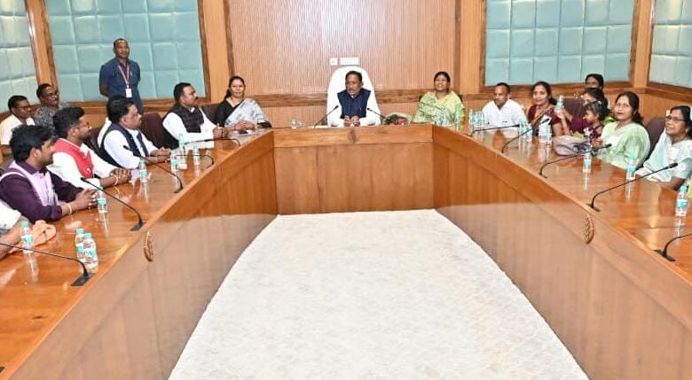 ग्रामीण विकास में सरपंचों की है महत्वपूर्ण भूमिका – मुख्यमंत्री विष्णु देव साय….. ग्रामीण विकास में सरपंचों की है महत्वपूर्ण भूमिका – मुख्यमंत्री विष्णु देव साय…..