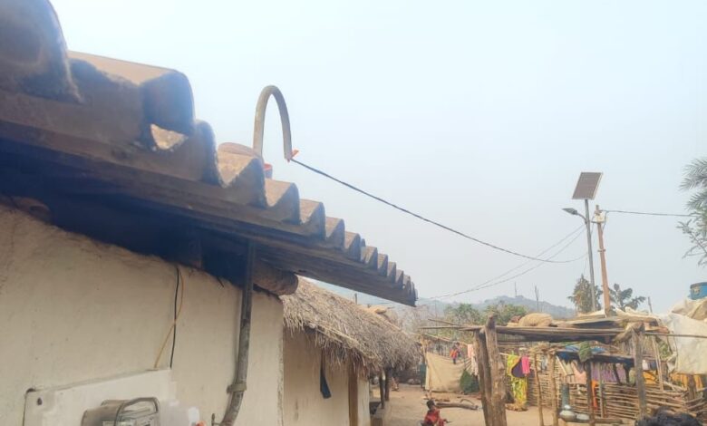 दशकों के अंधेरे से उजियारे में आया गारपा, नियद नेल्लानार योजना से पहली बार घर-घर पहुँची बिजली, मुख्यमंत्री विष्णुदेव साय के नेतृत्व में कभी घोर नक्सल प्रभावित रहे क्षेत्र में हुआ तेज़ी से विकास….. दशकों के अंधेरे से उजियारे में आया गारपा, नियद नेल्लानार योजना से पहली बार घर-घर पहुँची बिजली, मुख्यमंत्री विष्णुदेव साय के नेतृत्व में कभी घोर नक्सल प्रभावित रहे क्षेत्र में हुआ तेज़ी से विकास…..