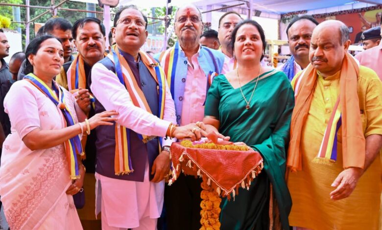 समाज में न्याय और समानता की प्रेरणा देता रहेगा बाबा साहेब का जीवन : मुख्यमंत्री विष्णुदेव साय….. समाज में न्याय और समानता की प्रेरणा देता रहेगा बाबा साहेब का जीवन : मुख्यमंत्री विष्णुदेव साय…..