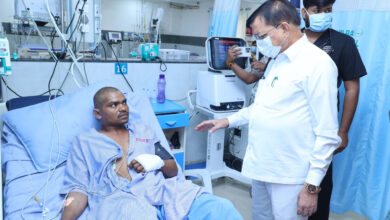 सिंघीतराई प्लांट हादसा: कैबिनेट मंत्री लखन देवांगन ने घायलों का जाना हालचाल, बेहतर उपचार के दिए निर्देश…. सिंघीतराई प्लांट हादसा: कैबिनेट मंत्री लखन देवांगन ने घायलों का जाना हालचाल, बेहतर उपचार के दिए निर्देश….