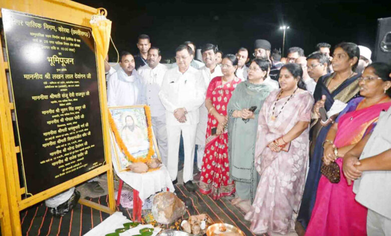 ट्रेफिक सिंग्नल में प्रतीक्षा करने वालों को अब तेज धूप व बारिश में नहीं होगी परेशानी चौक.चौराहों में बनेंगे प्रतीक्षा शेड: उद्योग मंत्री श्री लखनलाल देवांगन…..