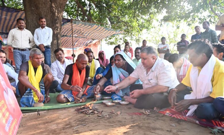 पर्यटन एवं संस्कृति मंत्री राजेश अग्रवाल ने मैनपाट के मतरिंगा में शेड निर्माण का किया भूमिपूजन…..