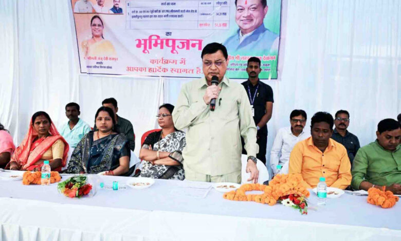 विकास की नींव रखने वाले हाथों का सम्मान: श्रमिक सम्मेलन में योजनाओं की सौगात से खिले श्रमिकों के चेहरे…..