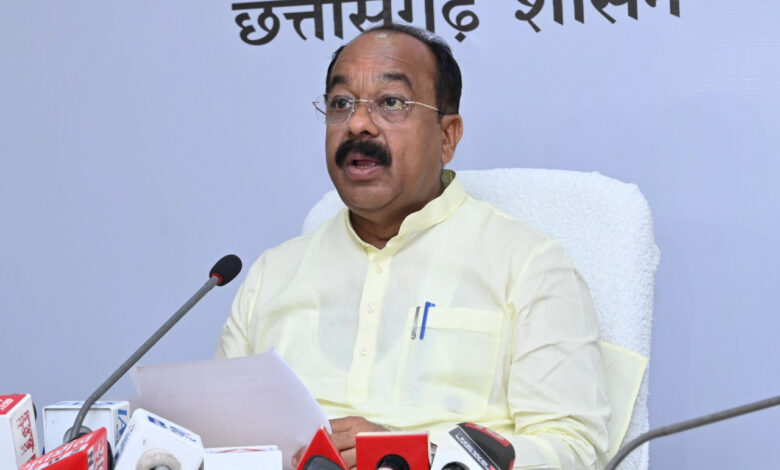 उप मुख्यमंत्री अरुण साव ने कैबिनेट की बैठक में लिए गए निर्णयों की जानकारी दी….. उप मुख्यमंत्री अरुण साव ने कैबिनेट की बैठक में लिए गए निर्णयों की जानकारी दी…..