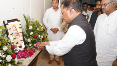 मुख्यमंत्री विष्णु देव साय ने स्वर्गीय श्रीमती प्रेमलता अग्रवाल को दी श्रद्धांजलि….