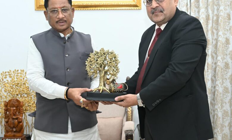 मुख्यमंत्री विष्णु देव साय से आईओसीएल के मुख्य महाप्रबंधक ने की सौजन्य मुलाकात….