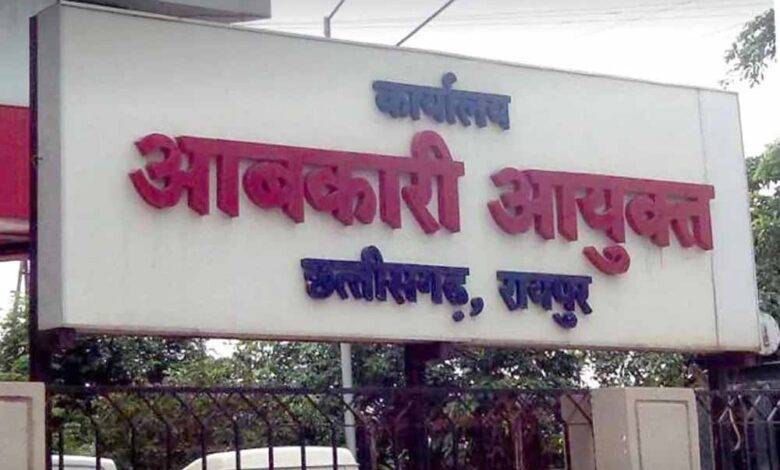 आबकारी विभाग में प्रशासनिक व्यवस्था को लेकर बढ़ी चर्चाएं आबकारी विभाग में प्रशासनिक व्यवस्था को लेकर बढ़ी चर्चाएं