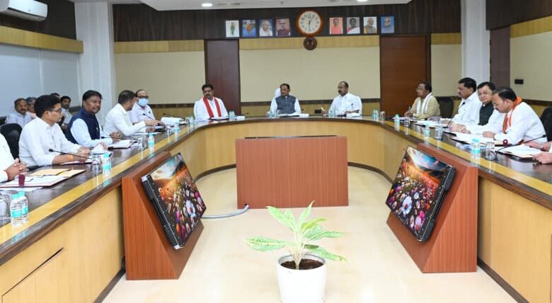 मुख्यमंत्री विष्णु देव साय की अध्यक्षता में हुई कैबिनेट बैठक, कई महत्वपूर्ण प्रस्तावों को मिली मंजूरी….. मुख्यमंत्री विष्णु देव साय की अध्यक्षता में हुई कैबिनेट बैठक, कई महत्वपूर्ण प्रस्तावों को मिली मंजूरी…..