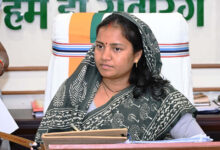हाथी के हमले में जान गंवाने वाले ग्रामीणों के परिजनों को त्वरित राहत, मंत्री लक्ष्मी राजवाड़े की पहल पर सूरजपुर जिला प्रशासन ने वितरित की मुआवजा राशि….
