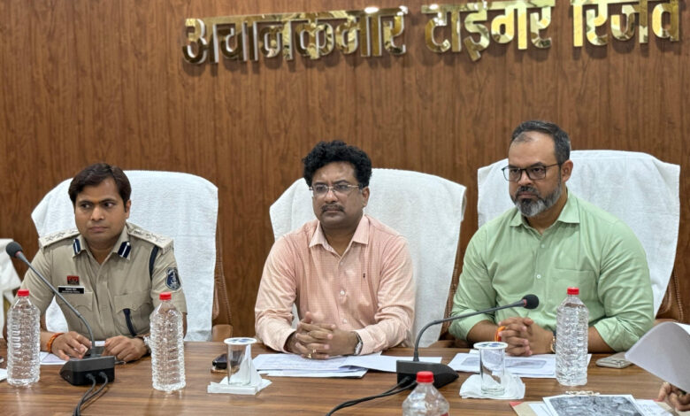 प्रमुख सचिव बोरा अचानकमार क्षेत्र का किया दौरा, एटीआर और खुड़िया में पर्यटन को बढ़ावा देने और युवाओं के कौशल उन्नयन पर दिया जोर… प्रमुख सचिव बोरा अचानकमार क्षेत्र का किया दौरा, एटीआर और खुड़िया में पर्यटन को बढ़ावा देने और युवाओं के कौशल उन्नयन पर दिया जोर…