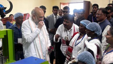 केंद्रीय गृहमंत्री अमित शाह ने चखा बस्तर की इमली का स्वाद बोले यहां की इमली का स्वाद खट्टा नहीं बल्कि मीठा… केंद्रीय गृहमंत्री अमित शाह ने चखा बस्तर की इमली का स्वाद बोले यहां की इमली का स्वाद खट्टा नहीं बल्कि मीठा…