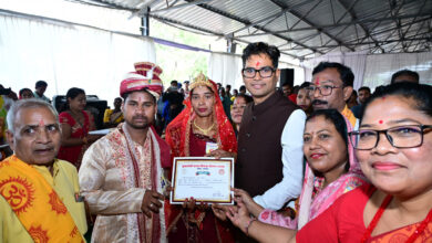 सामूहिक विवाह सामाजिक समरसता, सादगी और दहेज प्रथा के खिलाफ सशक्त संदेश है : वित्त मंत्री ओ.पी. चौधरी…. सामूहिक विवाह सामाजिक समरसता, सादगी और दहेज प्रथा के खिलाफ सशक्त संदेश है : वित्त मंत्री ओ.पी. चौधरी….