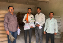’खरीफ सीजन के लिए खाद-बीज का पर्याप्त भंडारण’, ’वितरण में गड़बड़ी पर प्रशासन सख्त, 8 केंद्रों पर बैन’….. ’खरीफ सीजन के लिए खाद-बीज का पर्याप्त भंडारण’, ’वितरण में गड़बड़ी पर प्रशासन सख्त, 8 केंद्रों पर बैन’…..