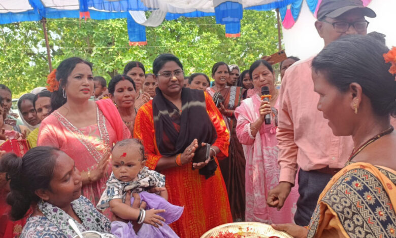 पामगल के समाधान शिविर में उमड़ा जनसैलाब, सुशासन तिहार में 11 ग्राम पंचायतों के ग्रामीणों ने लिया भाग, मौके पर हुआ समस्याओं का समाधान…. पामगल के समाधान शिविर में उमड़ा जनसैलाब, सुशासन तिहार में 11 ग्राम पंचायतों के ग्रामीणों ने लिया भाग, मौके पर हुआ समस्याओं का समाधान….