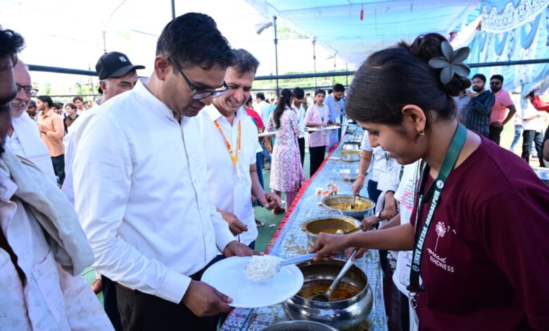 इनोवेशन महाकुंभ 1.0 में वित्त मंत्री ओपी चौधरी ने युवाओं के साथ किया सहभोज, विभिन्न विषयों पर हुई चर्चा….