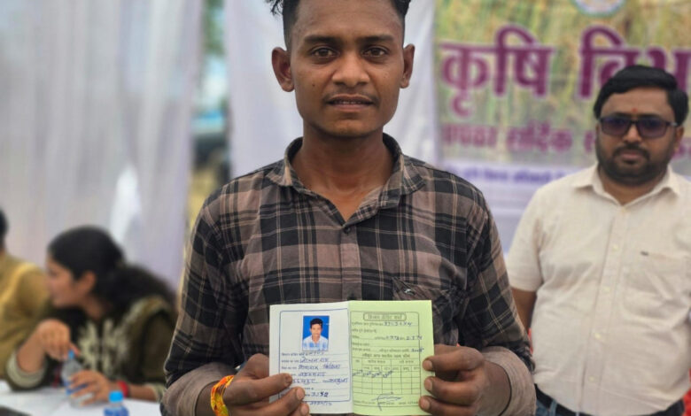 सुशासन तिहार से संवरी जोधन राम की खेती, किसान क्रेडिट कार्ड से मिली नई ताकत, मुख्यमंत्री विष्णु देव साय की पहल से जन समस्या निवारण शिविर में तत्काल बना किसान क्रेडिट कार्ड…