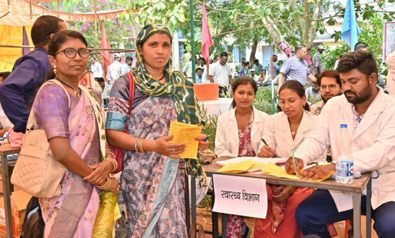 मुख्यमंत्री के ‘सुशासन’ संकल्प से आ रहा बदलाव, कुकरेल शिविर में उमड़ा ग्रामीणों का सैलाब, 314 में से 266 आवेदनों का ‘ऑन द स्पॉट’ फैसला….