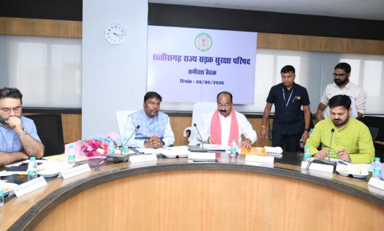 तकनीक, प्रशिक्षण और सख्त निगरानी से सड़क हादसों पर लगाम की तैयारी, राज्य सड़क सुरक्षा परिषद की बैठक में दोनों उपमुख्यमंत्रियों और परिवहन मंत्री ने की समीक्षा……