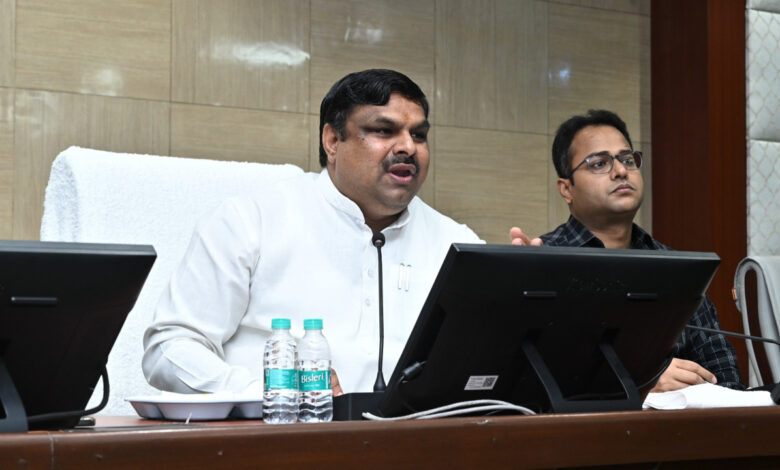 स्कूल शिक्षा मंत्री गजेंद्र यादव की अध्यक्षता में संभागीय संयुक्त संचालकों एवं जिला शिक्षा अधिकारियों की विभागीय समीक्षा बैठक संपन्न…..