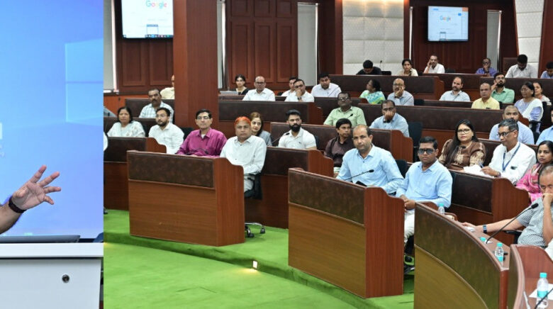 ’सीएम हेल्पलाइन (1076) के नोडल अधिकारियों का प्रशिक्षण संपन्न’…. ’सीएम हेल्पलाइन (1076) के नोडल अधिकारियों का प्रशिक्षण संपन्न’….
