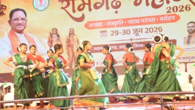 रामगढ़ महोत्सव में रामलीला, कवि सम्मेलन और ‘जटायु मोक्ष’ की प्रस्तुति ने बांधा समां….