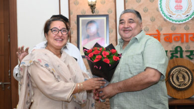 सिंधी अकादमी की अध्यक्ष सुषमा जेठानी ने मंत्री राजेश अग्रवाल से की सौजन्य मुलाकात…..